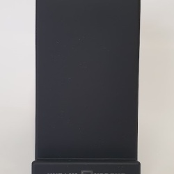 Настольное беспроводное зарядное устройство-органайзер с логотипом для компании КБ "Кубань Кредит"