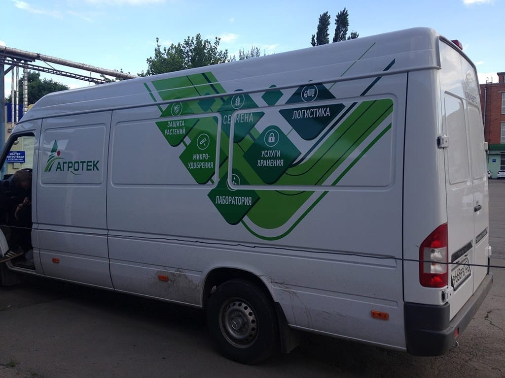Брендирование автомобиля для компании «Агротек»